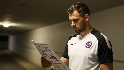 HNK Hajduk Split faces a pivotal decision on its goalkeeper position following Toni Silić's inconsistent performances and...