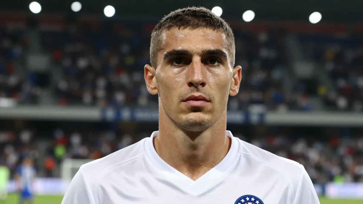 HNK Hajduk Split zauzima četvrto mjesto na ljestvici Hrvatske nogometne lige s 10 bodova, dva boda iza vodećeg Osijeka...